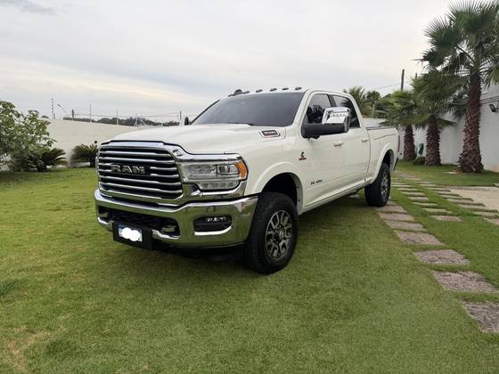 RAM 3500 6.7 I6 TURBO DIESEL LIMITED LONGHORN CD 4X4  AUTOMÁTICO